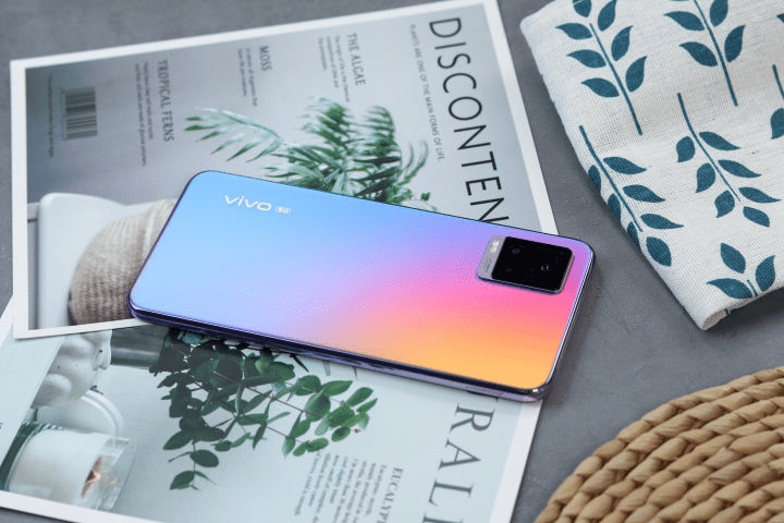 vivo S7手机膜，保护智能机魅力，独特风采展现