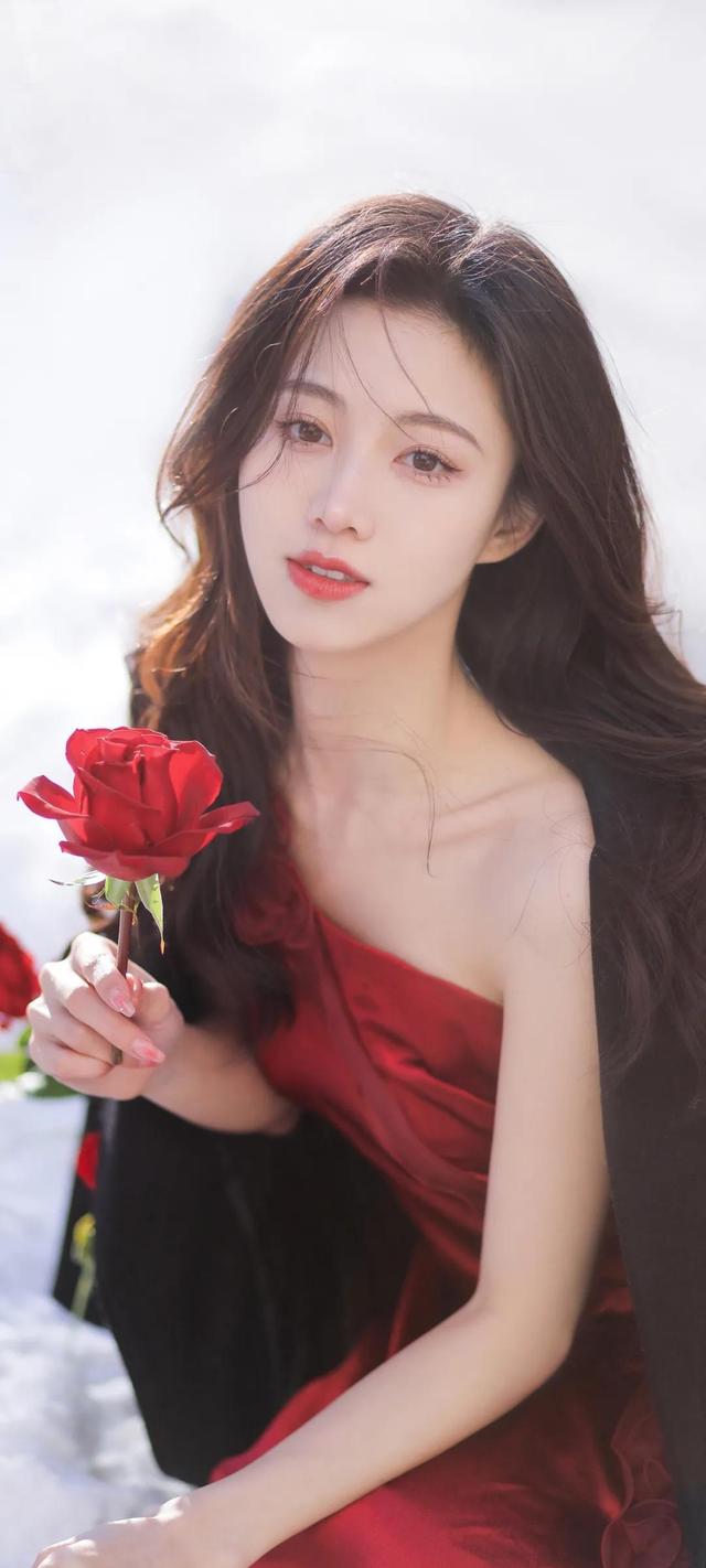 女生专属高级壁纸，高清全屏尽显优雅魅力