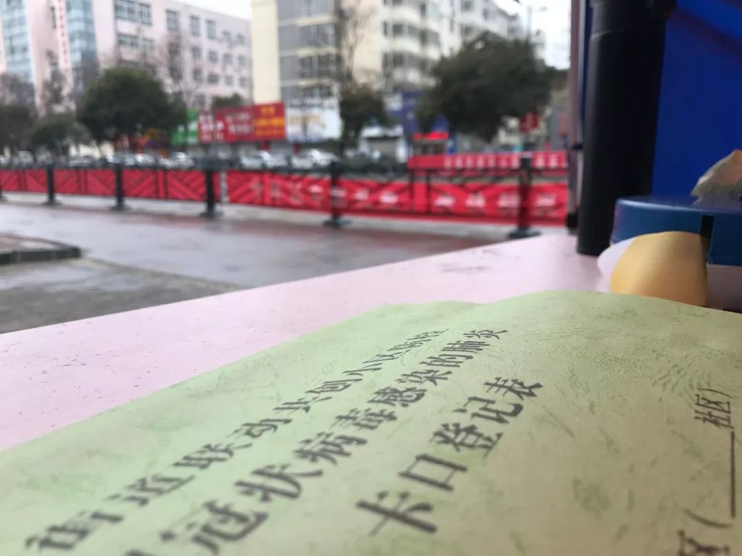 疫情逆流，居家抗疫手册的火爆与出版界的自救之路