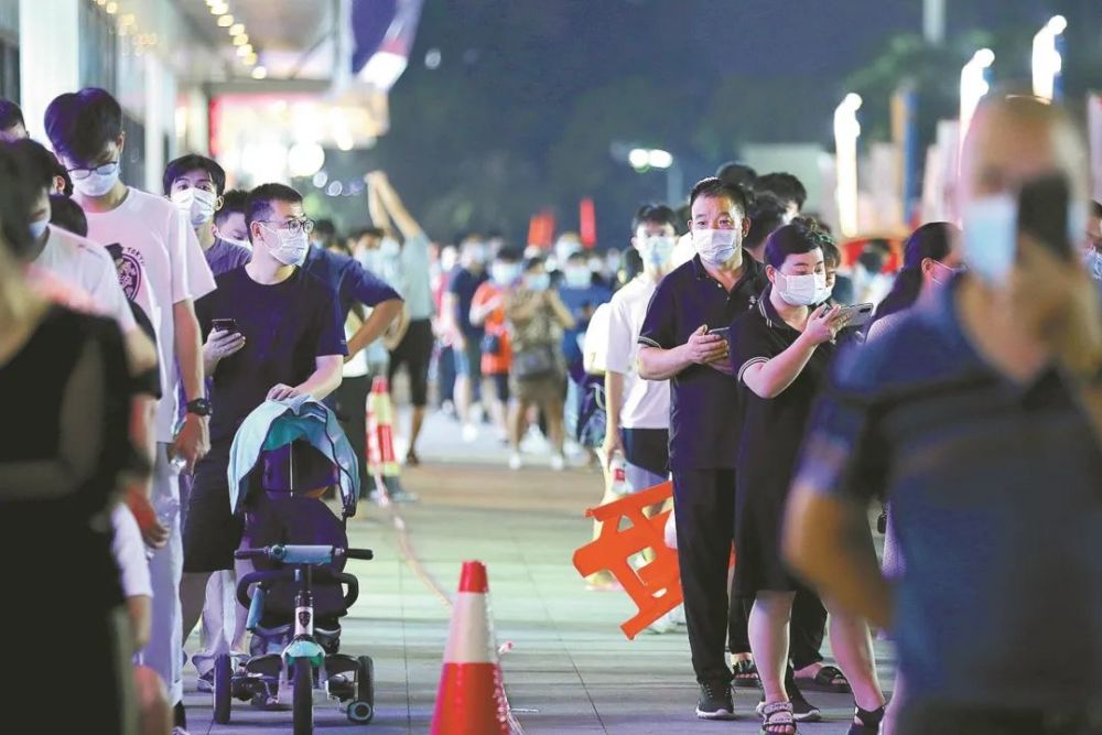 广州疫情防控持续优化，市民生活逐步回归正常