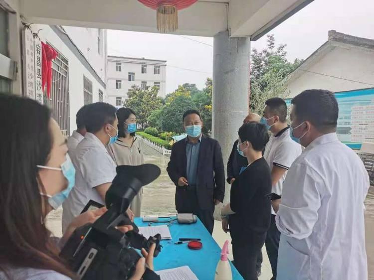 四川新冠疫情，防控与民生保障并重