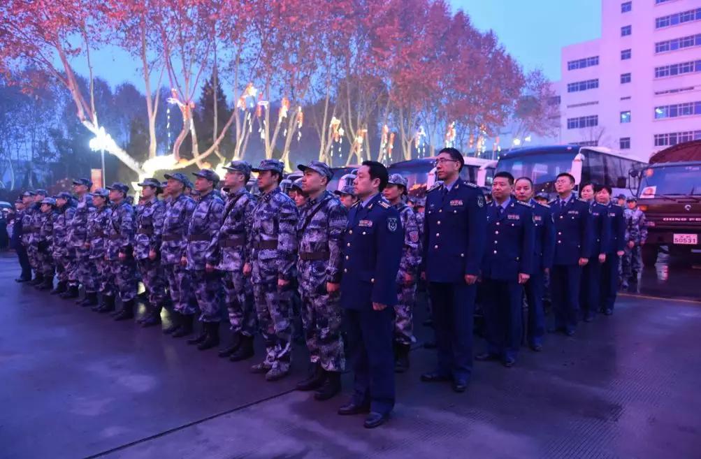 平凡英雄的非凡壮举，2020年抗击疫情的感人故事