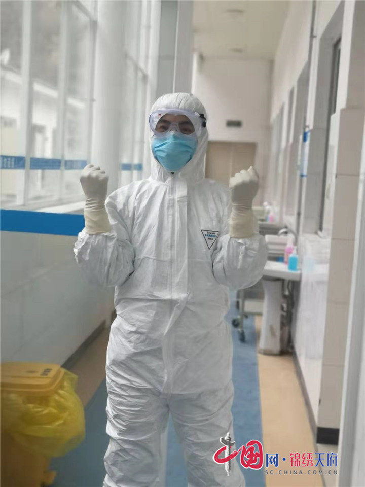 疫情中的温暖之光，一位护士的坚守与爱