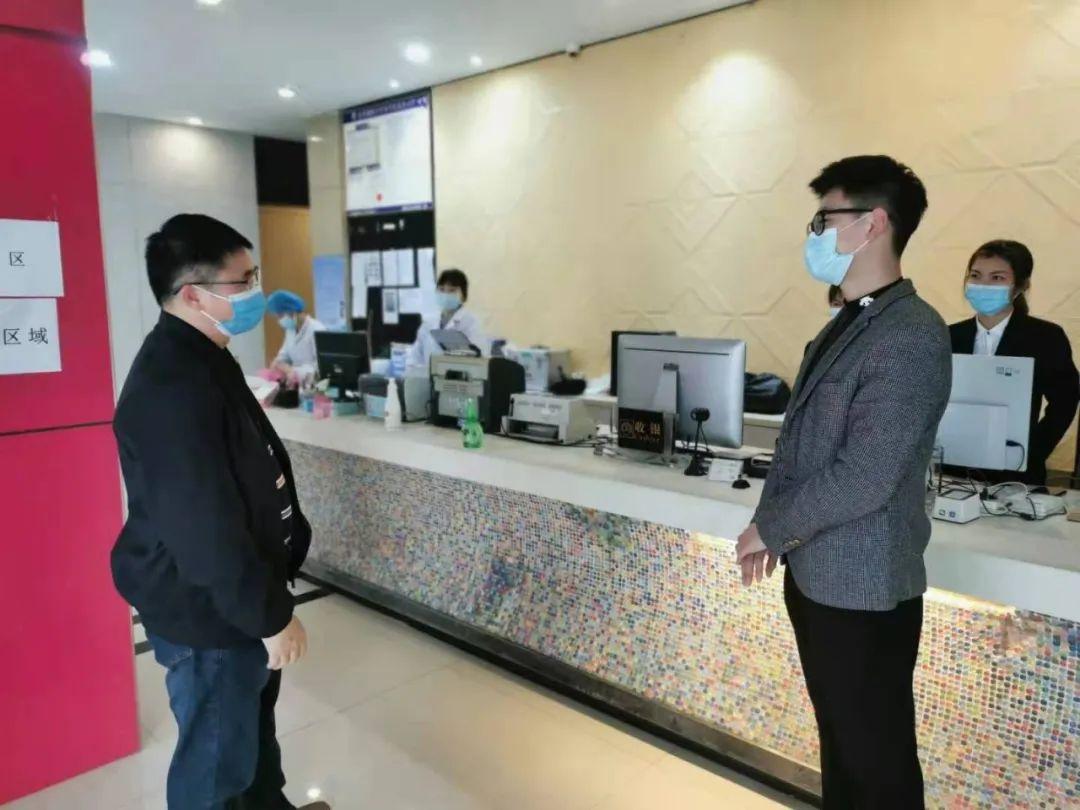 2021年疫情下的温暖篇章，那些触动心灵的感人故事