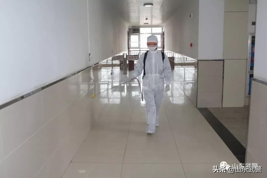 疫情下的温暖光芒，致敬那些感动我们的英雄人物