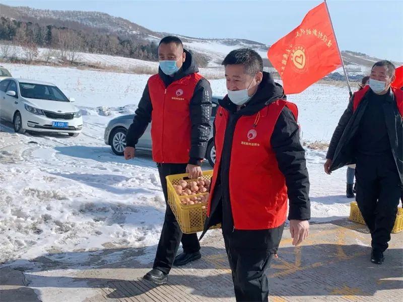 疫情三年，负债群体在知乎上的心声——困境与希望的交织