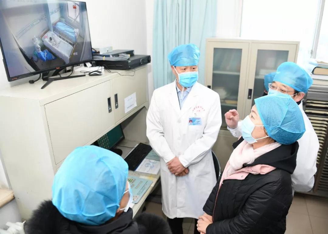 抗击疫情十大感人瞬间，温暖人心的力量