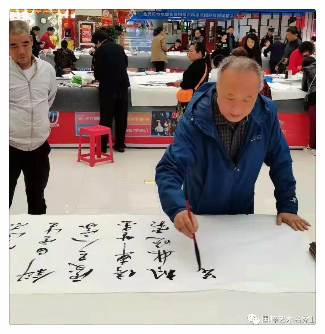 疫情中的温暖之光，不期而遇的善意照亮希望之路