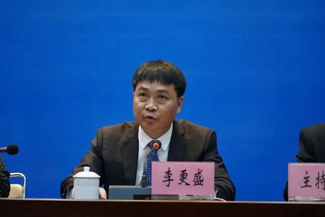 2021，新冠疫情的年终回望与深度反思