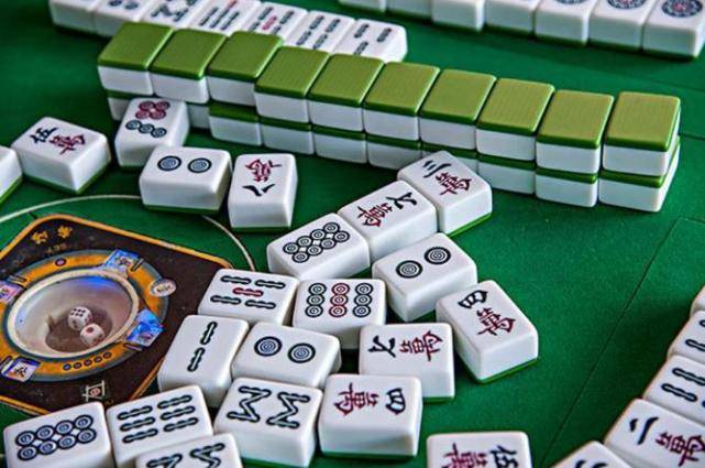 微信麻将猫腻（微信 麻将）
